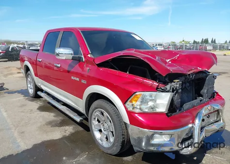 2010 Dodge Ram 1500 Laramie из США, поврежденный, VIN 1D7RB1CT9AS249177